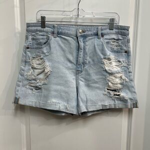 🌺MAKE OFFERS🌺 American Eagle Mom Shorts